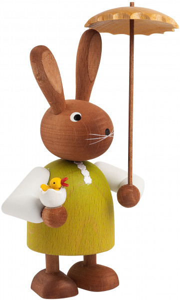 Häsin mit Eierschale